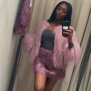 Meet your Posher, Esther